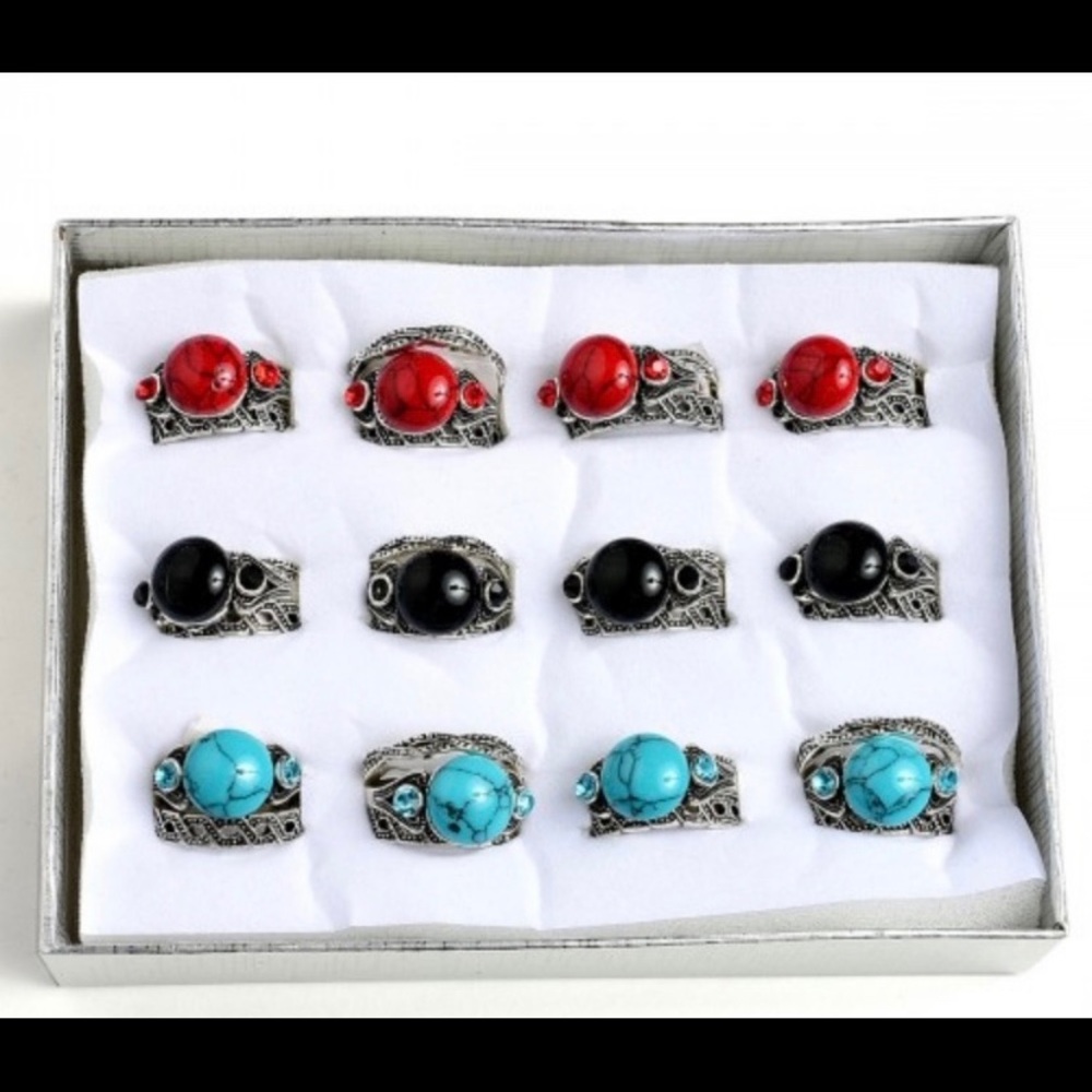Stackable woman’s ring sets - Picture 2 of 2